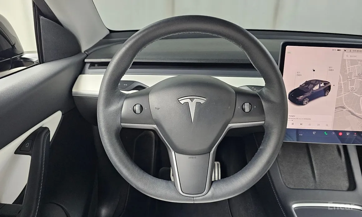 Фото 13 - Tesla Model Y