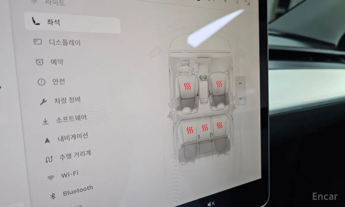 Фото 18 - Tesla Model Y