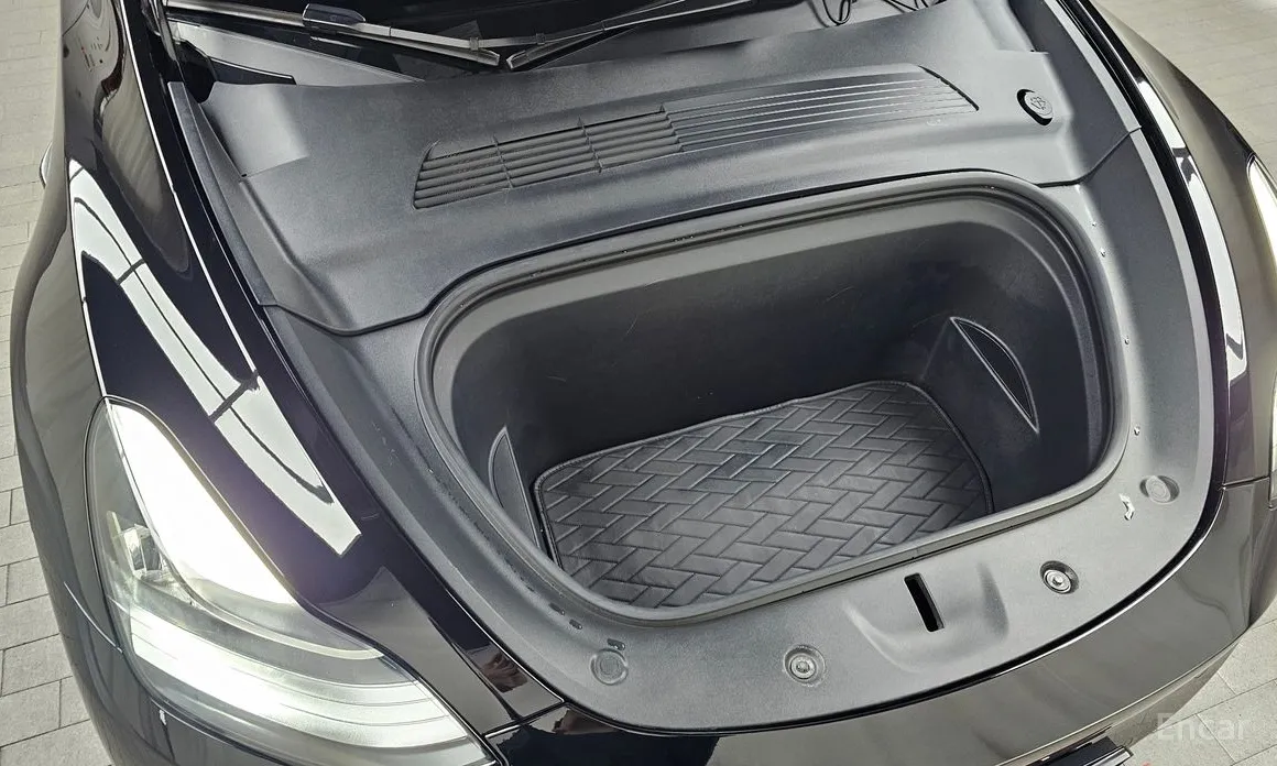 Фото 6 - Tesla Model Y