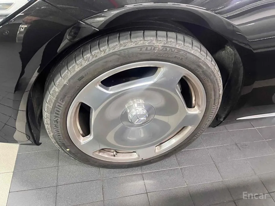 Фото 3 - Mercedes-Benz S-Class