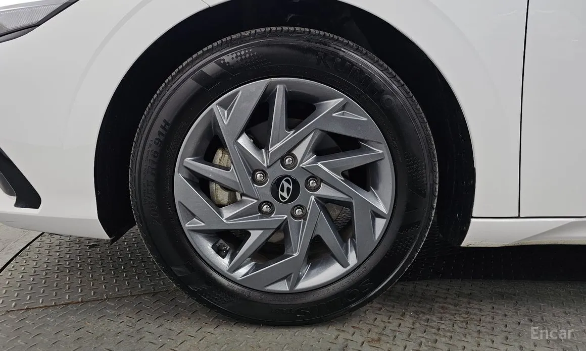 Фото 5 - Hyundai Avante