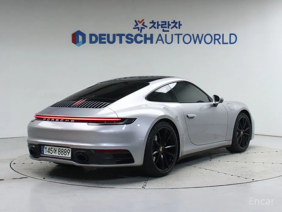 Фото 2 - Porsche 911