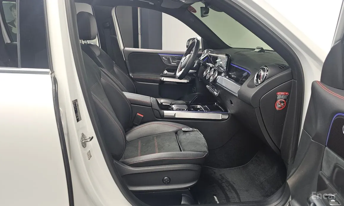 Фото 11 - Mercedes-Benz GLB-Class