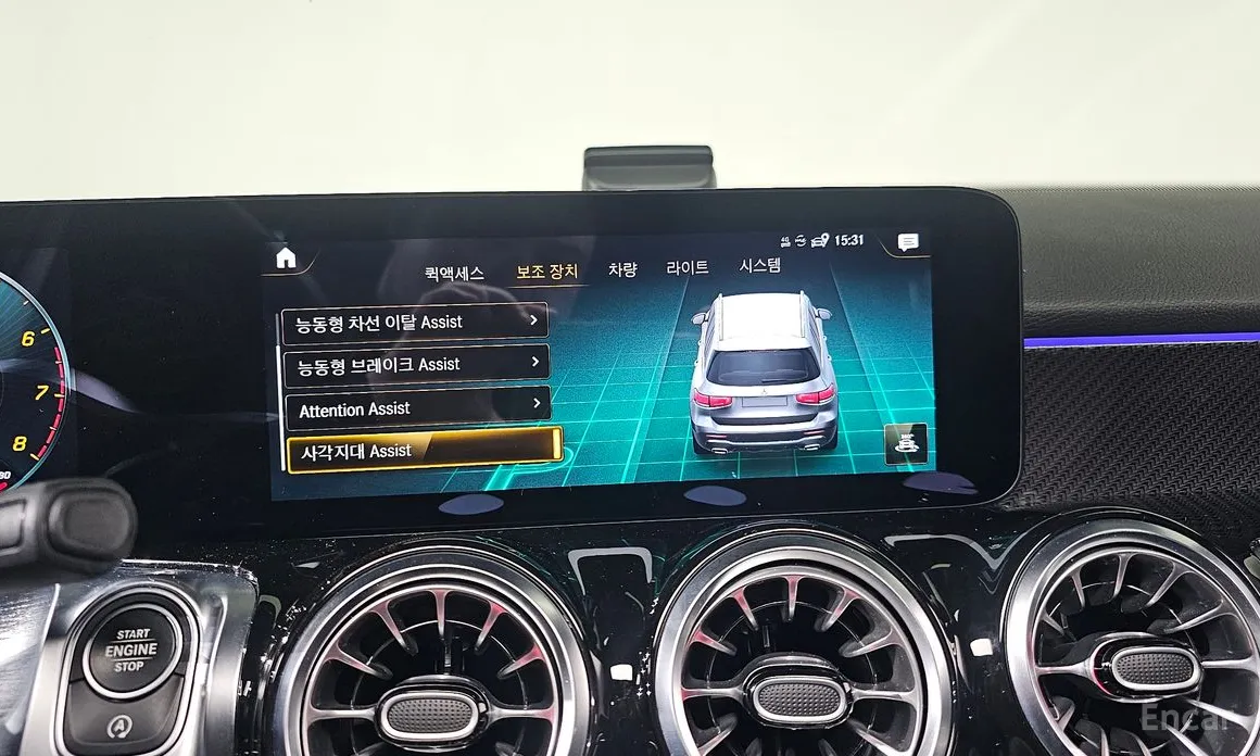 Фото 17 - Mercedes-Benz GLB-Class