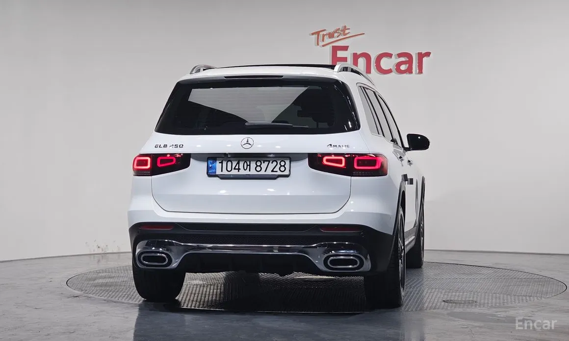 Фото 4 - Mercedes-Benz GLB-Class