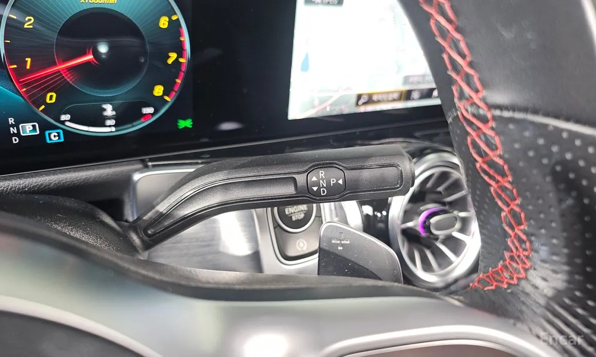 Фото 9 - Mercedes-Benz GLB-Class