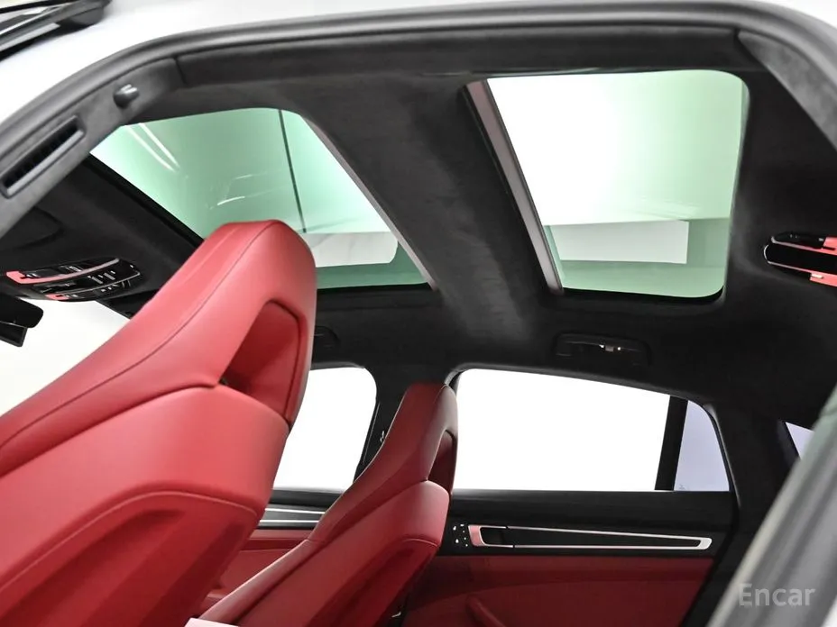 Фото 19 - Porsche Panamera