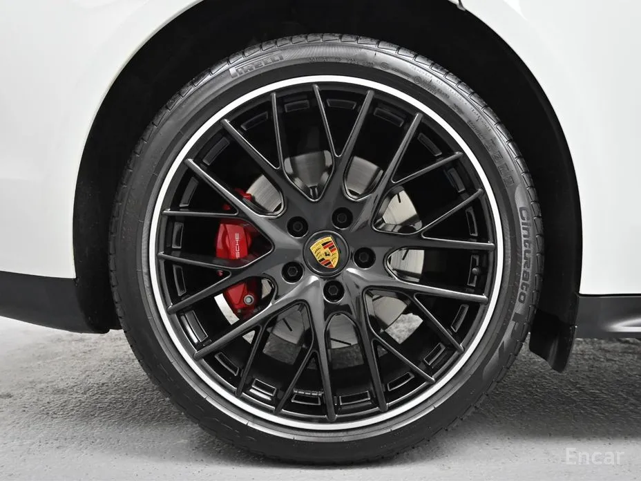 Фото 5 - Porsche Panamera