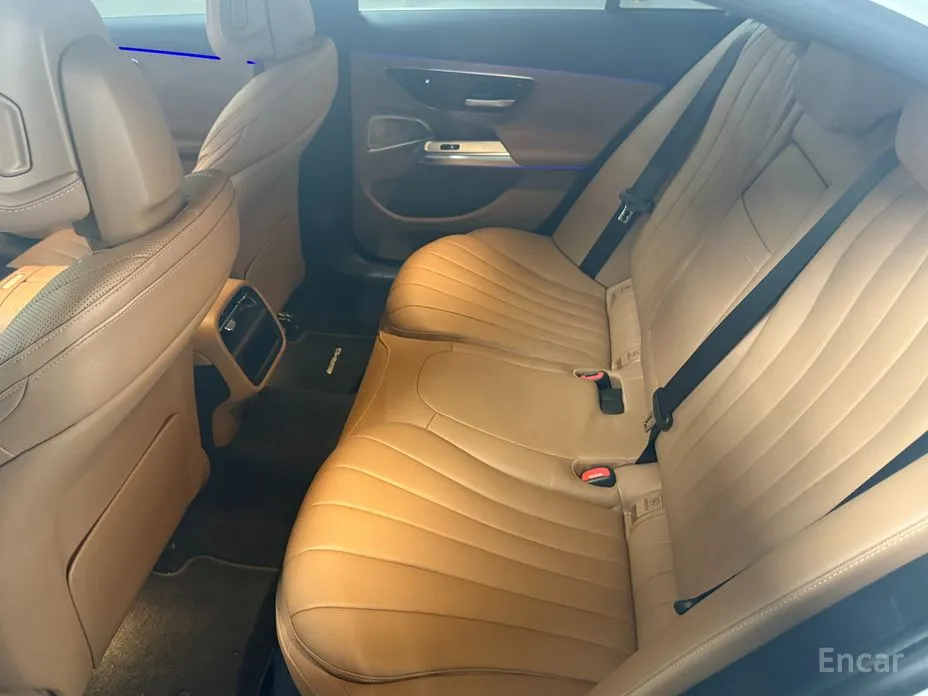 Фото 9 - Mercedes-Benz E-Class