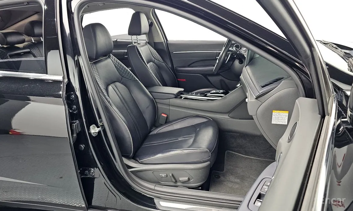 Фото 10 - Hyundai Sonata