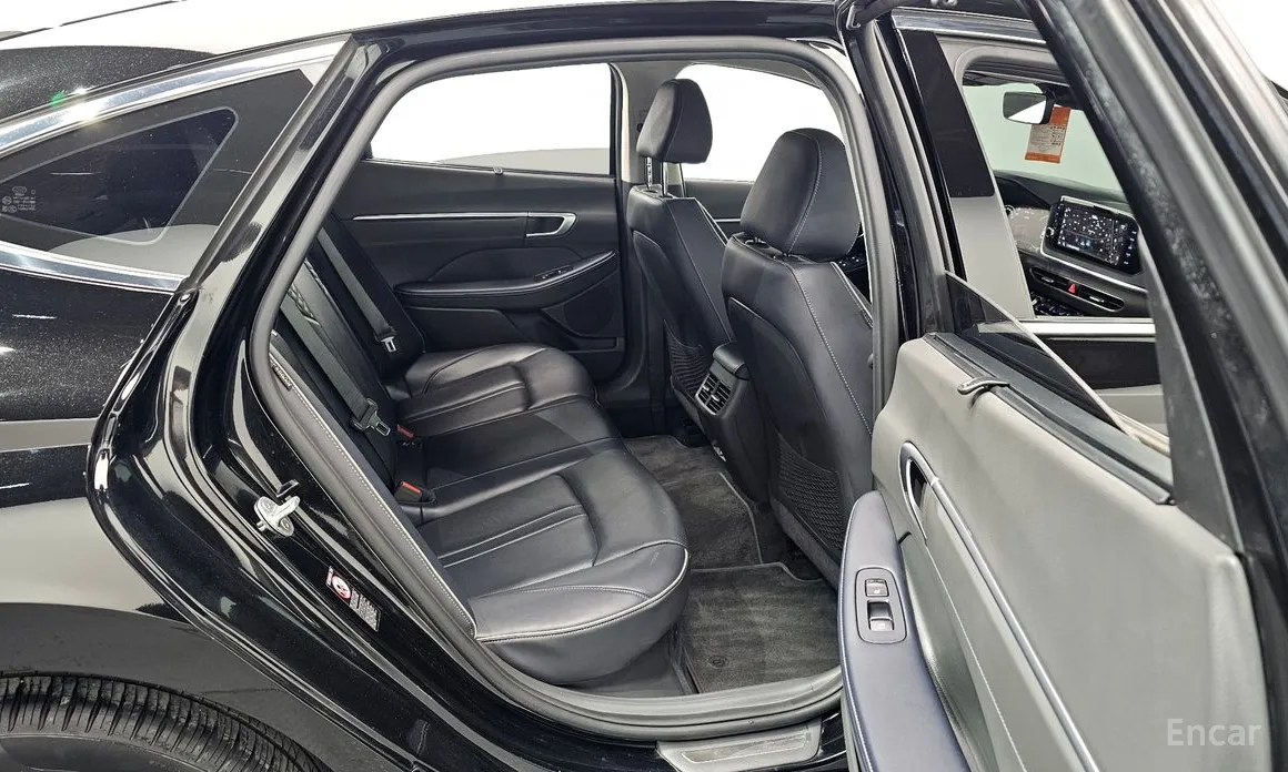 Фото 11 - Hyundai Sonata