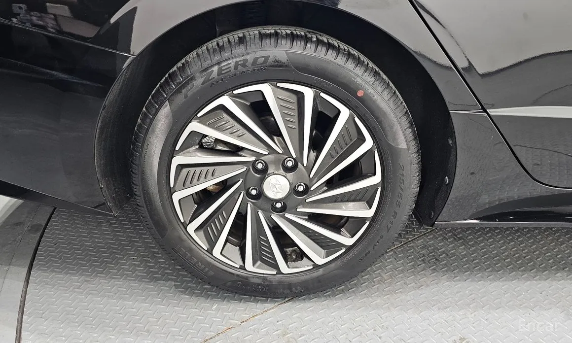 Фото 5 - Hyundai Sonata