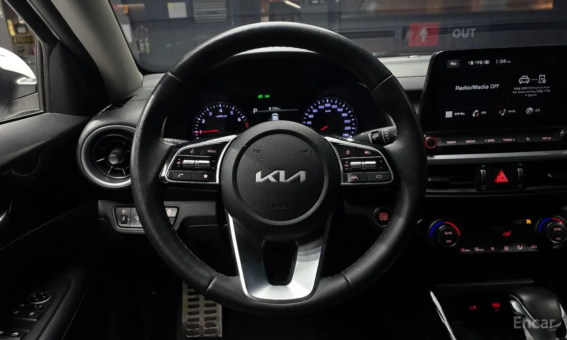 Фото 14 - Kia K3