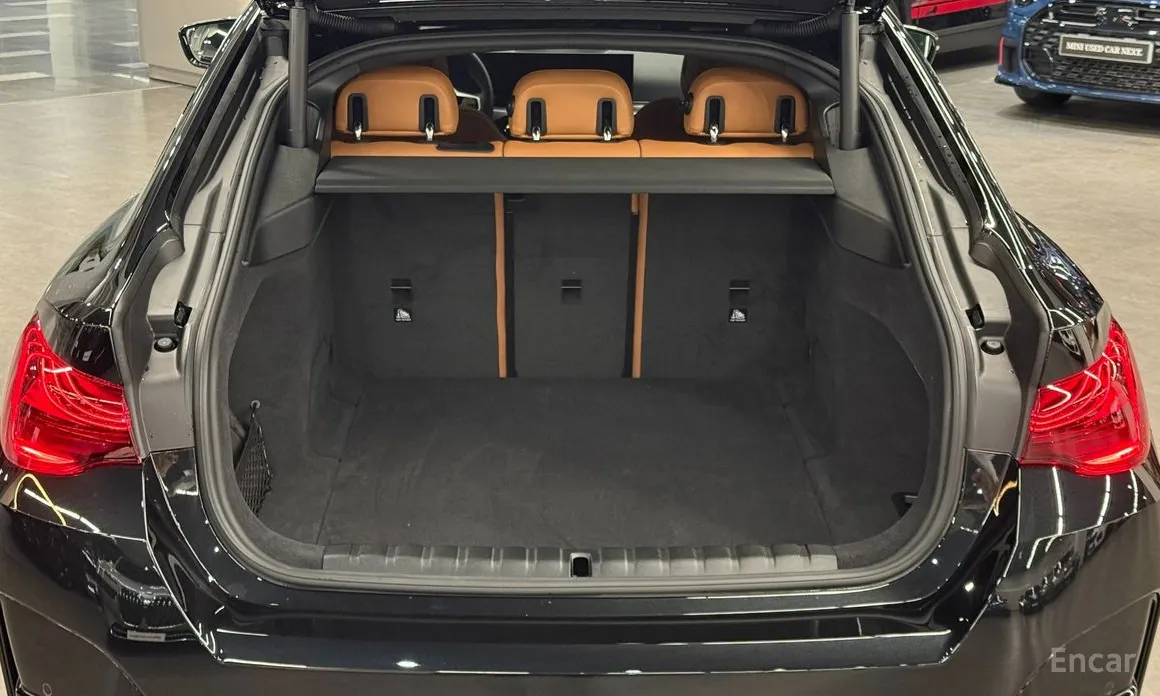 Фото 10 - BMW i4