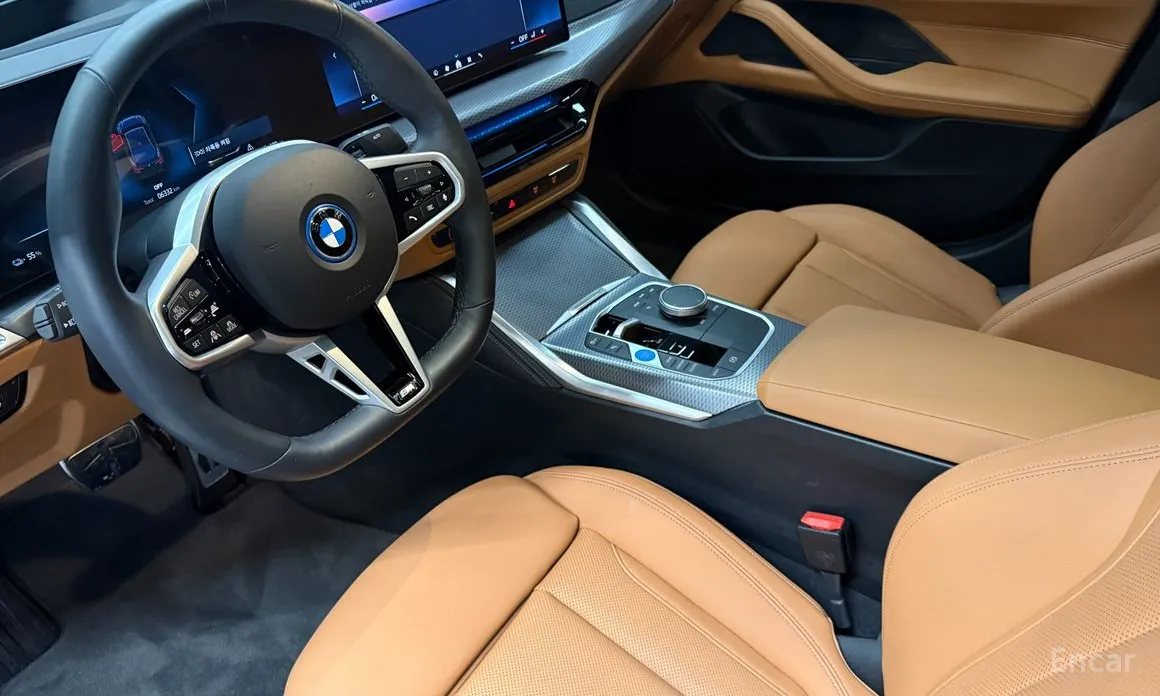 Фото 11 - BMW i4