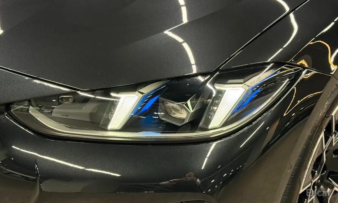 Фото 18 - BMW i4