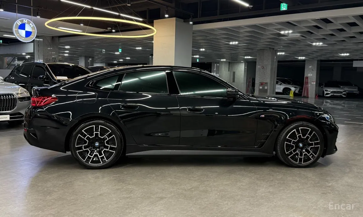 Фото 20 - BMW i4