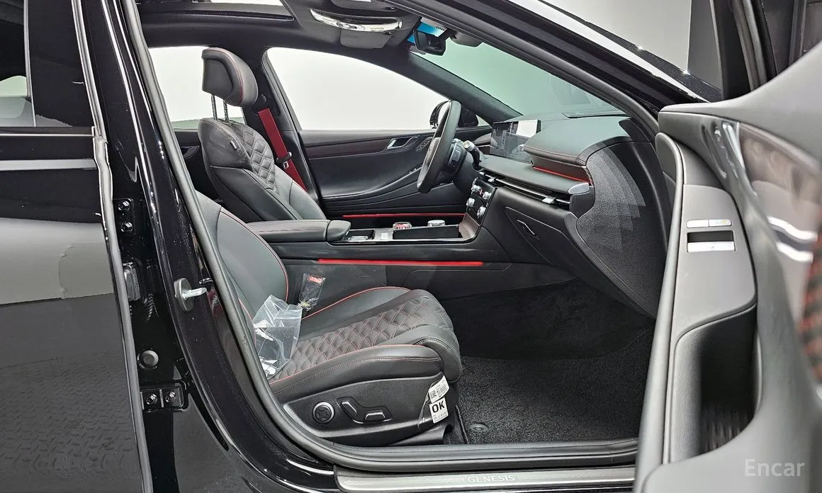 Фото 10 - Genesis G80