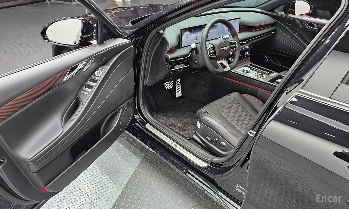 Фото 11 - Genesis G80