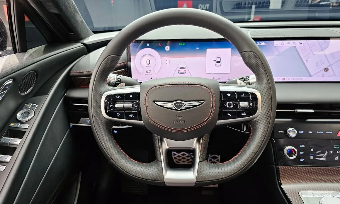 Фото 13 - Genesis G80