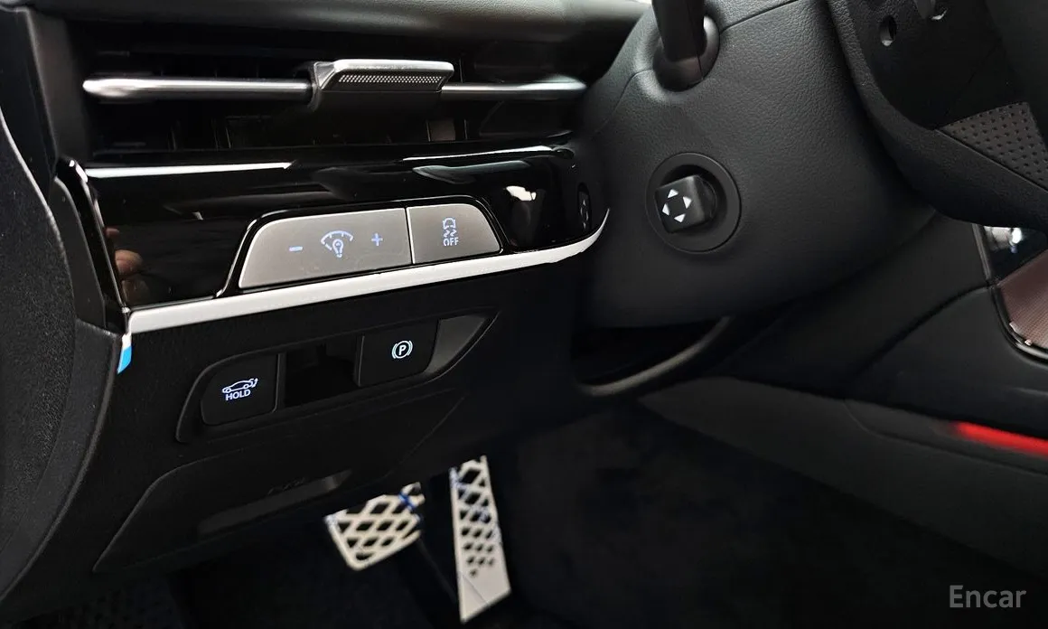 Фото 16 - Genesis G80