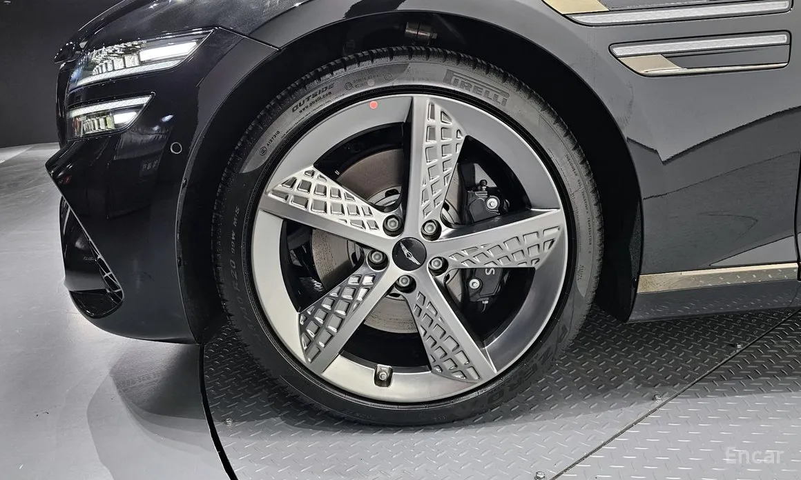 Фото 5 - Genesis G80