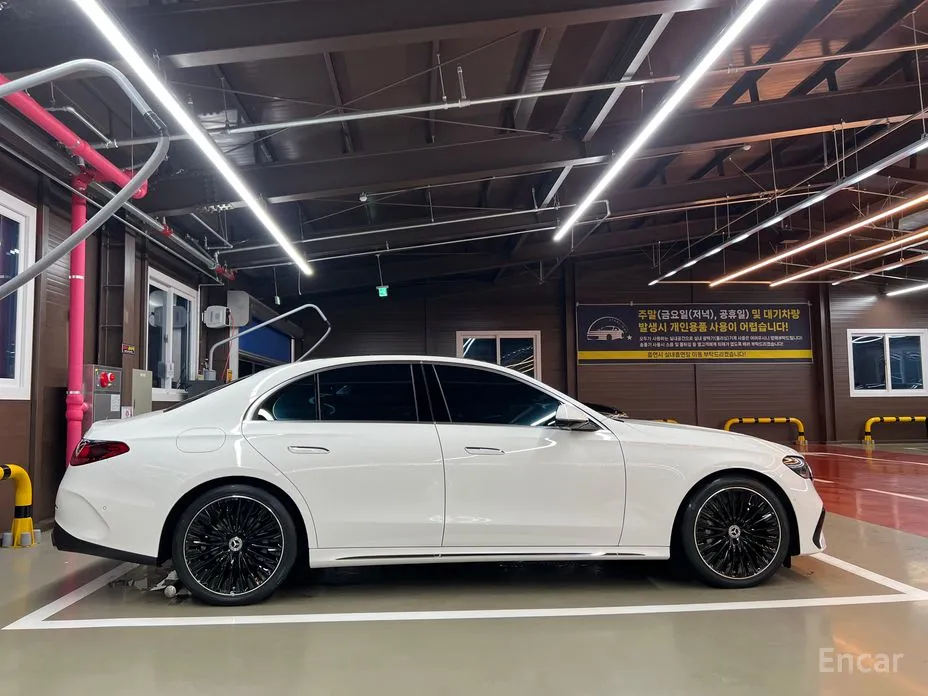 Фото 3 - Mercedes-Benz E-Class