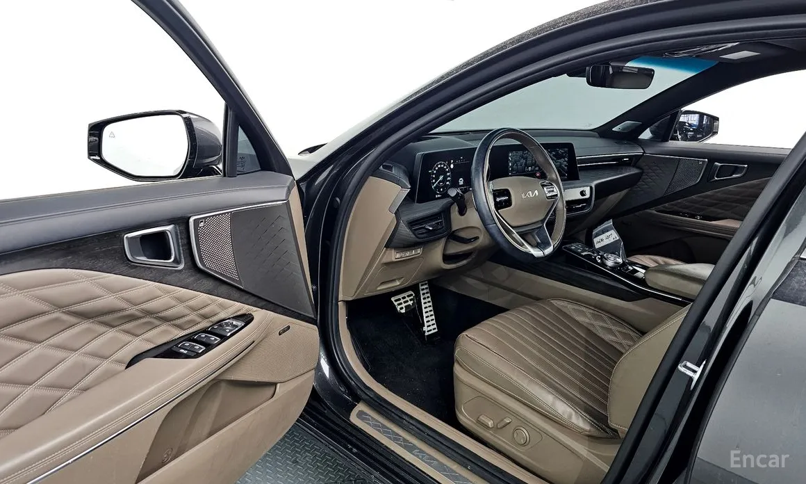 Фото 12 - Kia K8