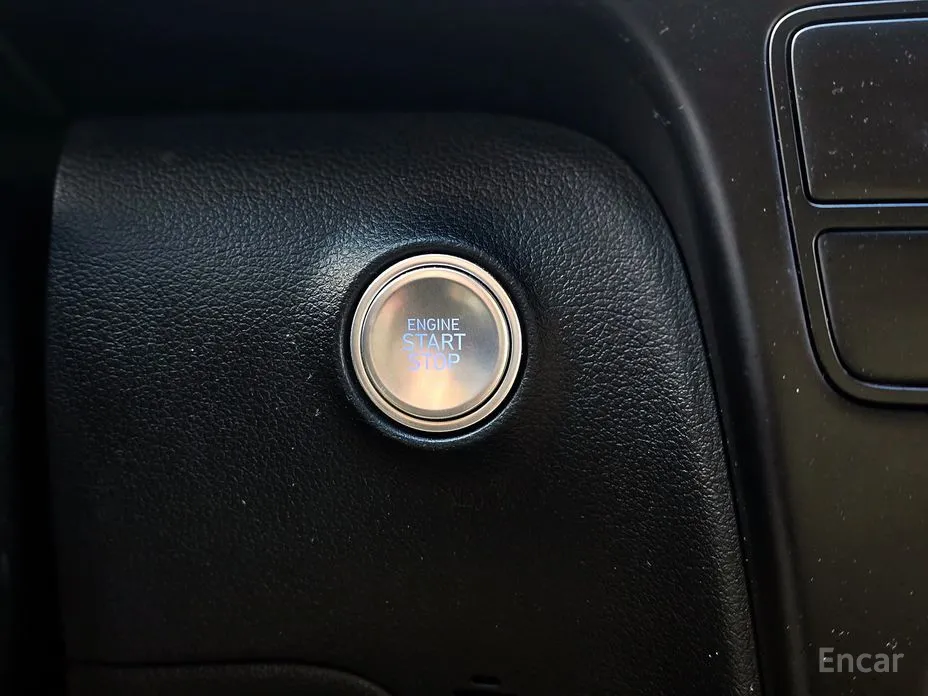 Фото 12 - Hyundai Staria