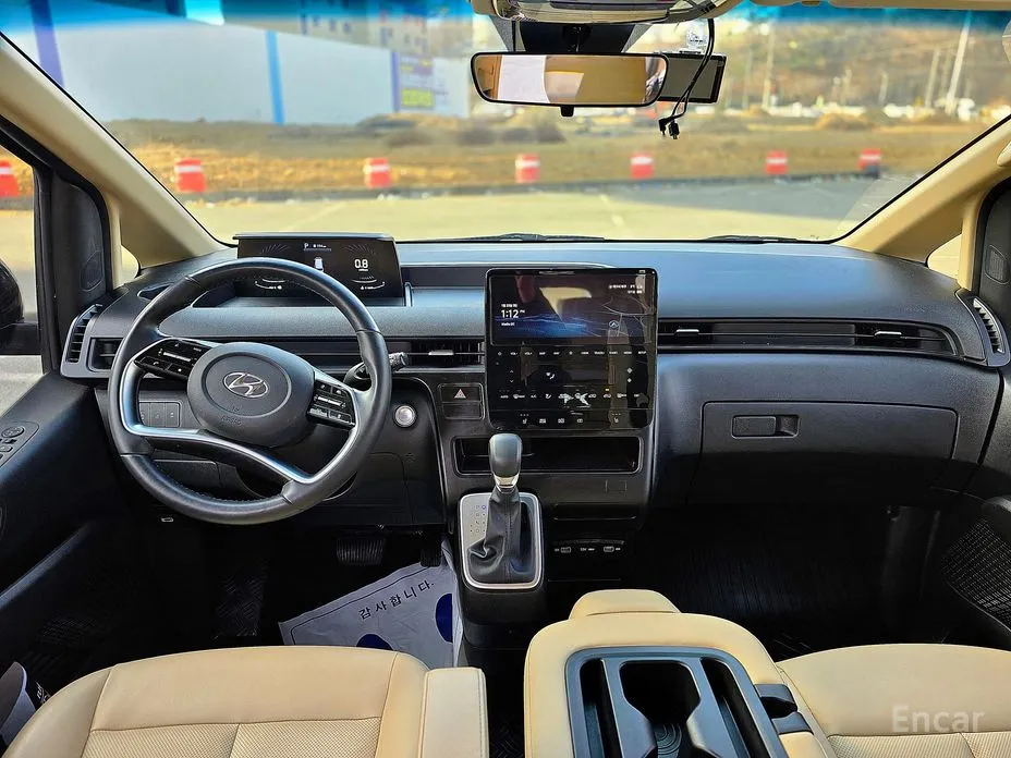 Фото 7 - Hyundai Staria