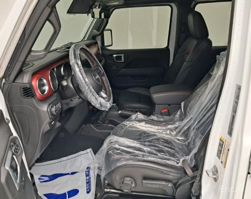 Фото 13 - Jeep Gladiator