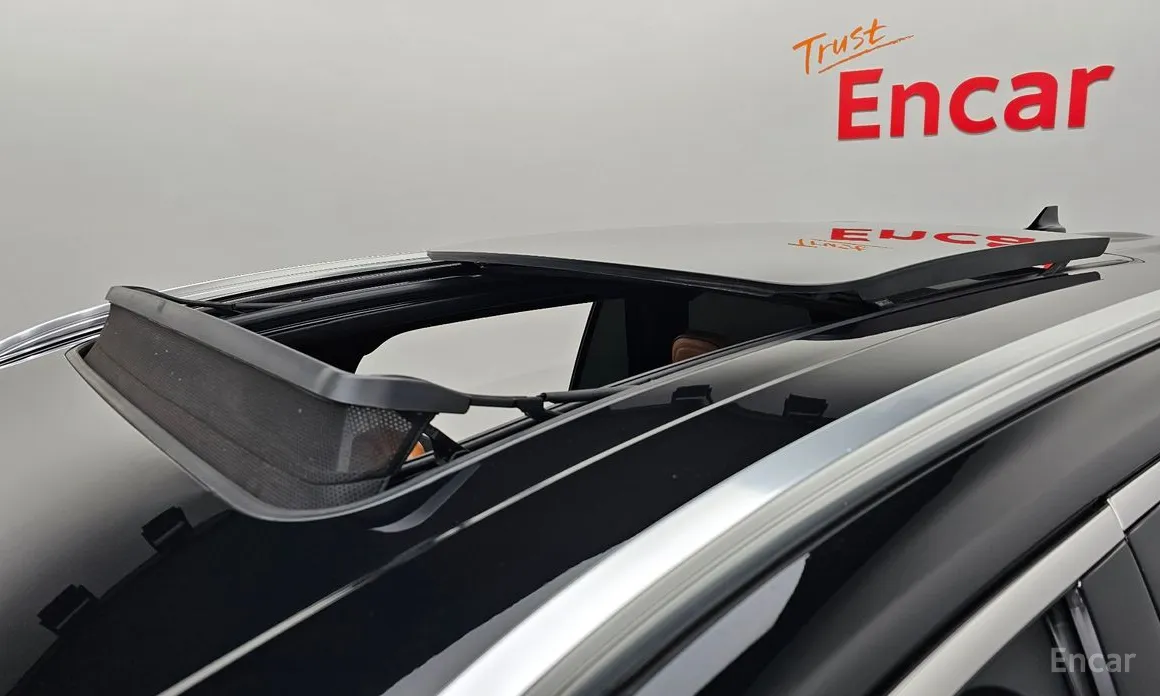 Фото 19 - Lincoln Aviator