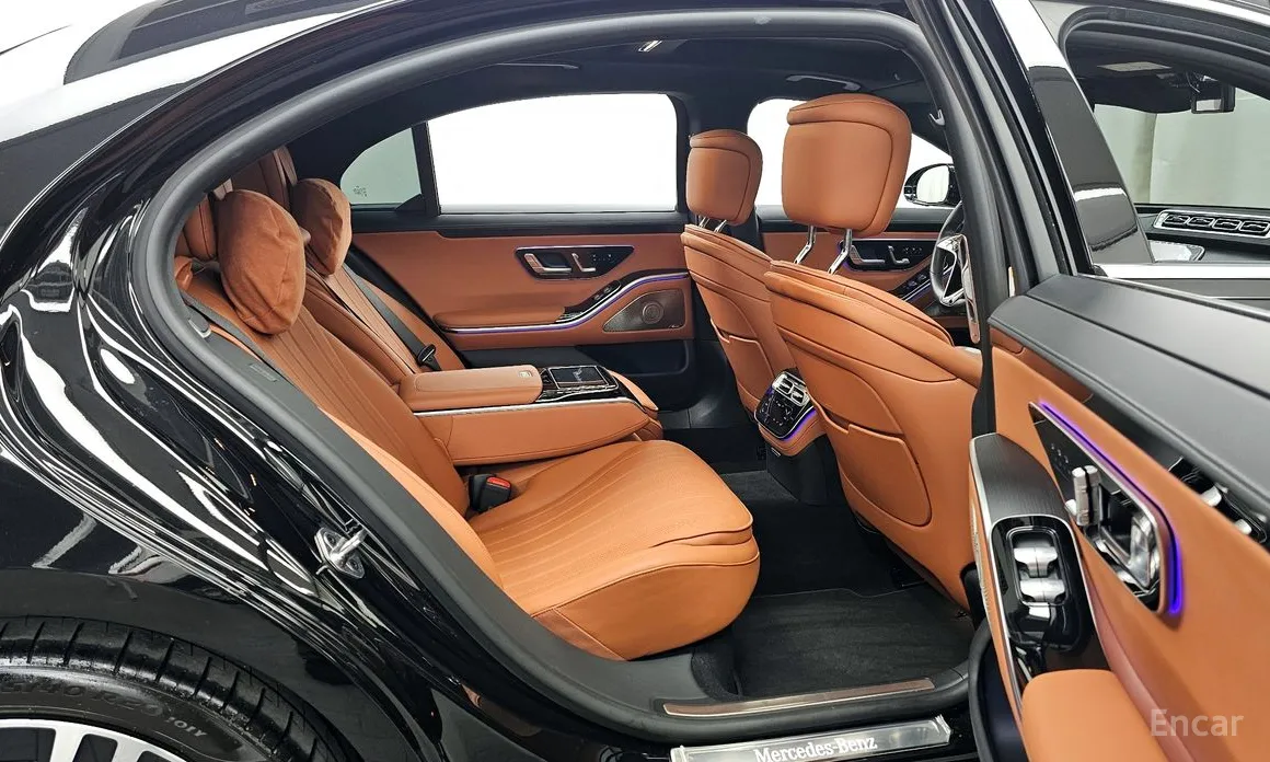 Фото 12 - Mercedes-Benz S-Class