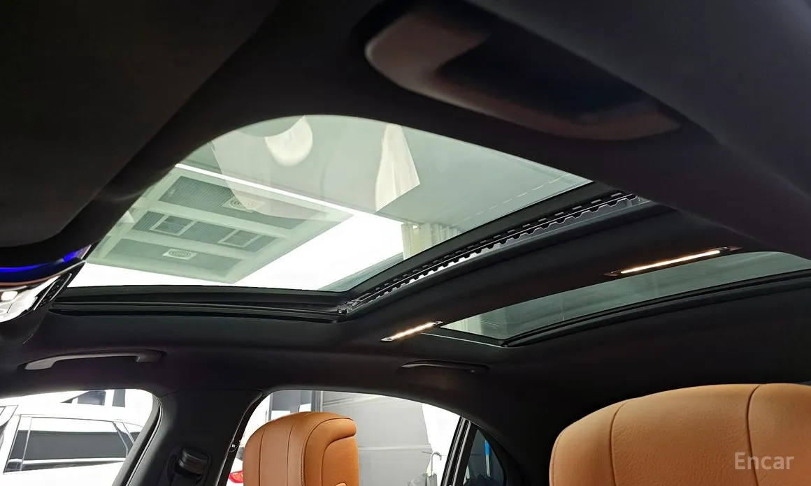 Фото 18 - Mercedes-Benz S-Class