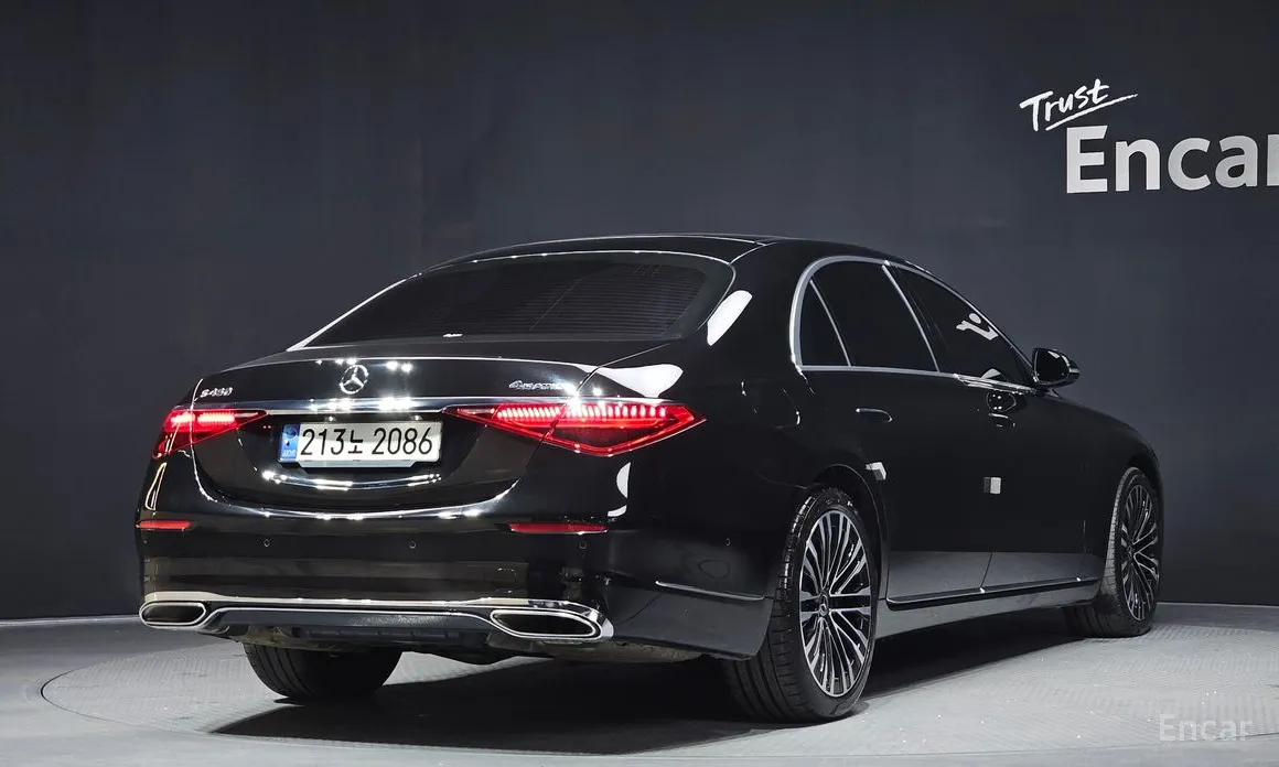 Фото 2 - Mercedes-Benz S-Class