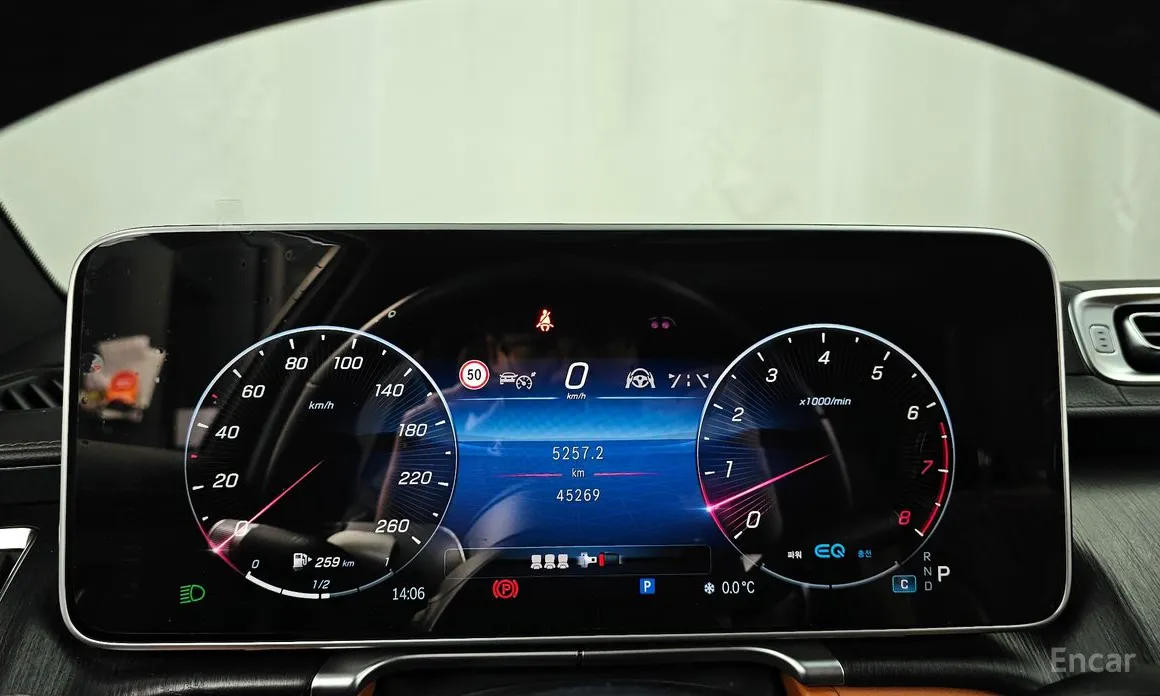 Фото 8 - Mercedes-Benz S-Class