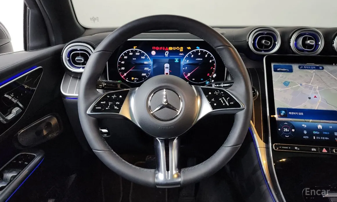 Фото 13 - Mercedes-Benz GLC-Class