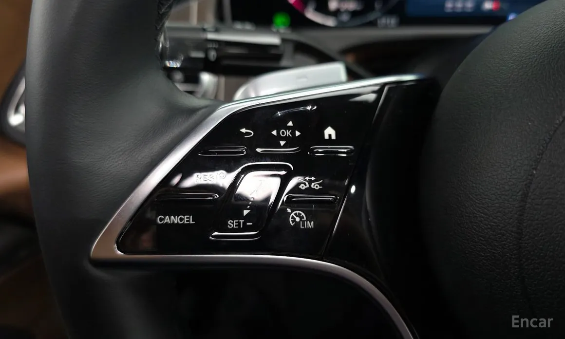 Фото 18 - Mercedes-Benz E-Class