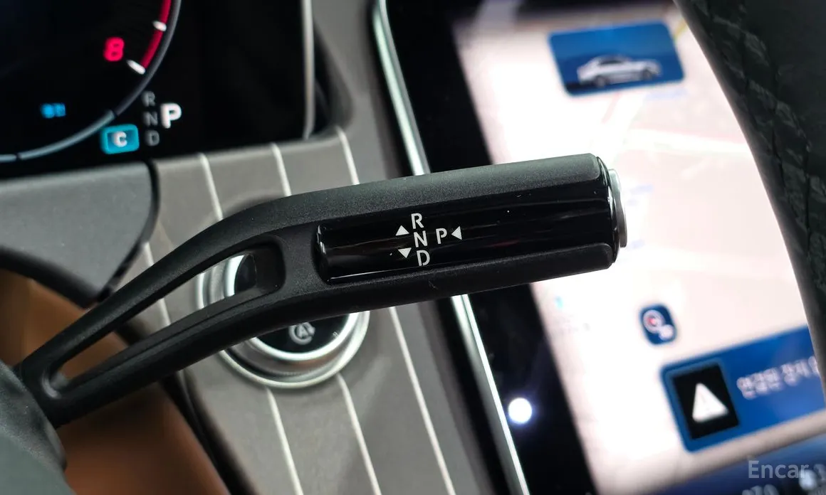 Фото 9 - Mercedes-Benz E-Class