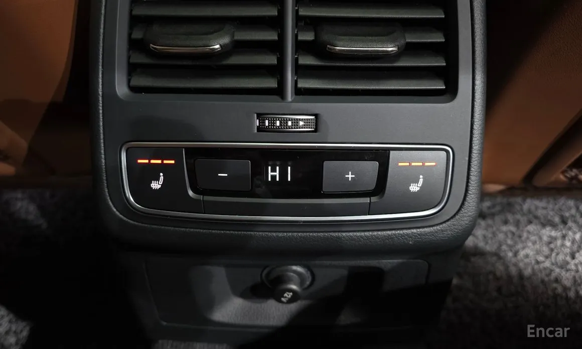 Фото 18 - Audi A4