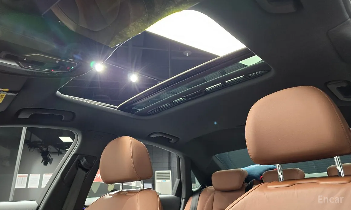 Фото 19 - Audi A4