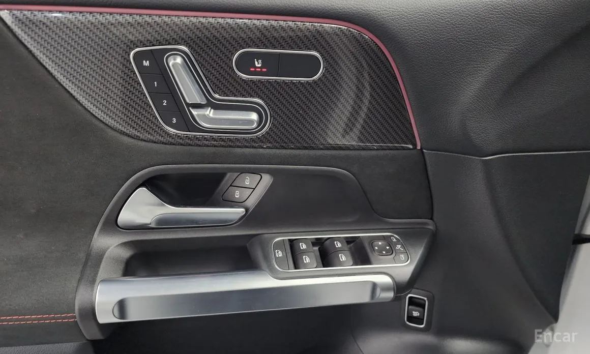 Фото 14 - Mercedes-Benz GLB-Class