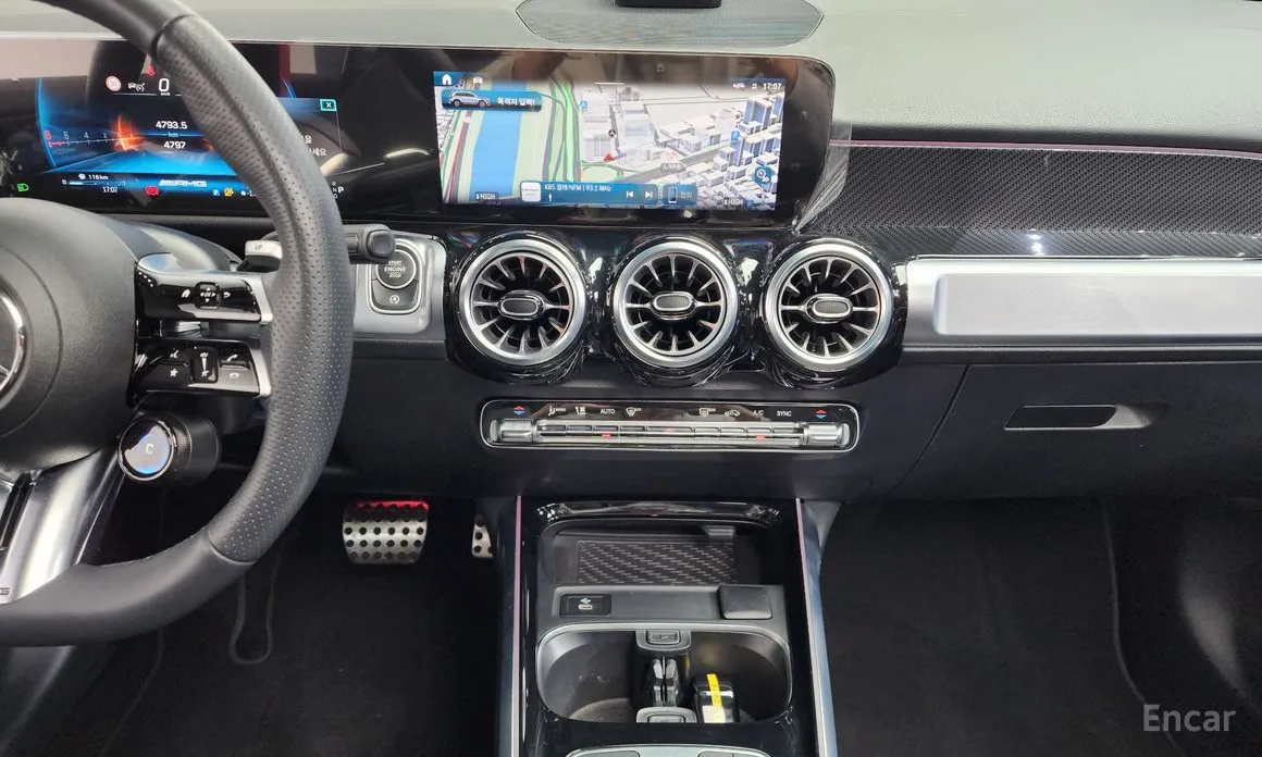 Фото 15 - Mercedes-Benz GLB-Class