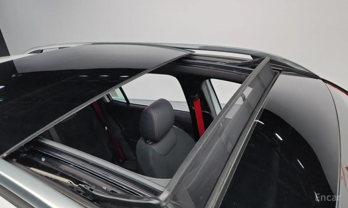 Фото 19 - Mercedes-Benz GLB-Class