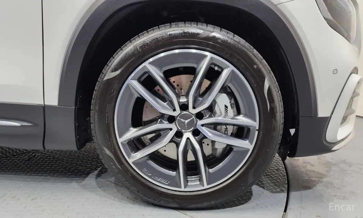 Фото 5 - Mercedes-Benz GLB-Class