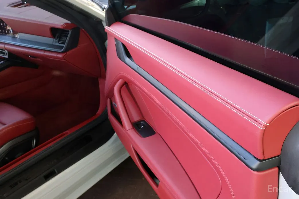 Фото 3 - Porsche 911