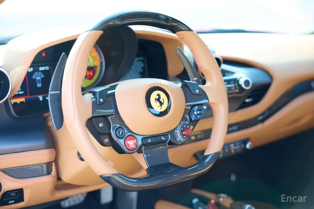 Фото 4 - Ferrari F8