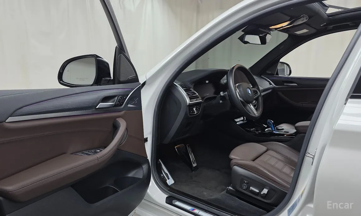 Фото 10 - BMW iX3