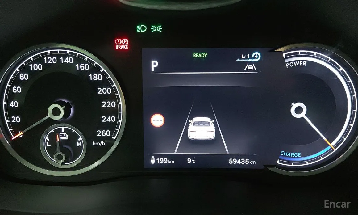 Фото 10 - Genesis G80