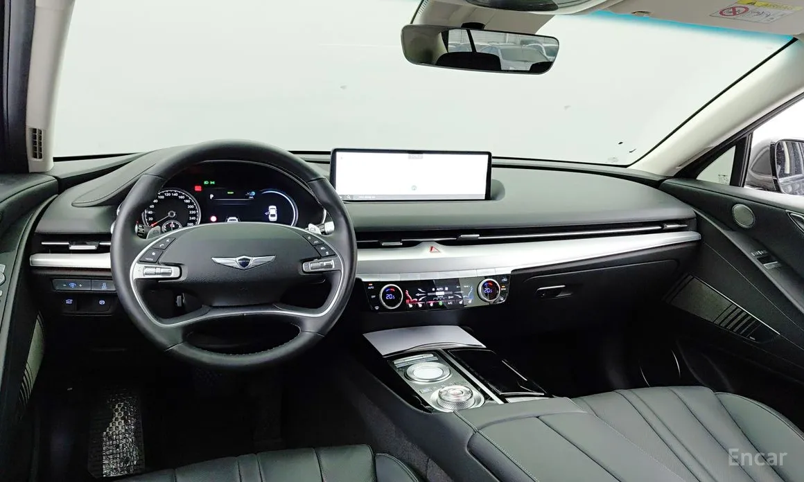 Фото 11 - Genesis G80